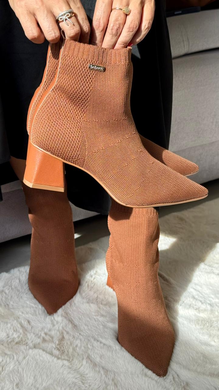 BOTA BEBECÊ 3842043 CARAMELO