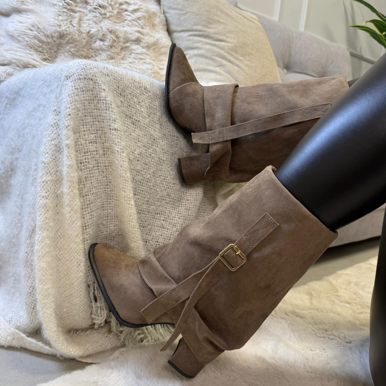 BOTA RFK 29902 CINZA